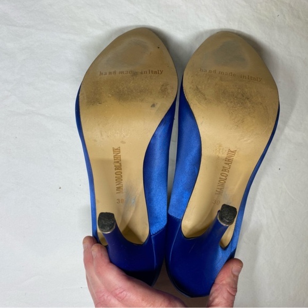 Manolo Blahnik Royal Blue Satin Pumps EU 39 - Picture 14 of 15